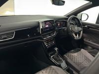 Volkswagen T-Roc Photo 23