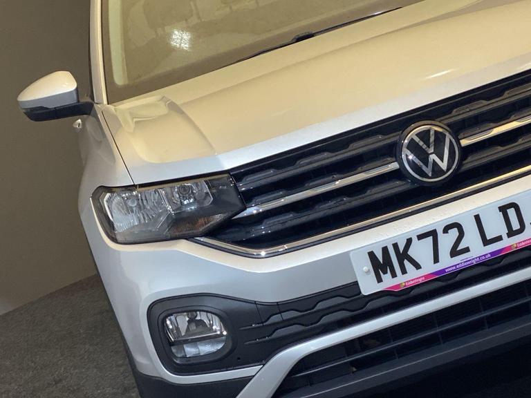 Volkswagen T-CROSS Photo bsapi-54de020a5e4e4931527f7297f76f2b7dd384cafb.jpg