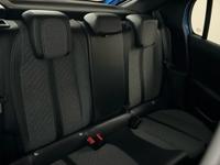 PEUGEOT 208 Photo 13