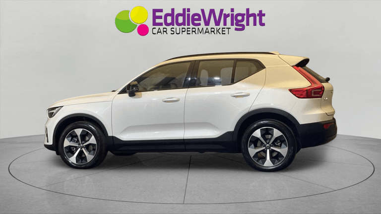 VOLVO XC40 Photo bsapi-54fc9ff2da3703651832af76b5f9c03b760c2e58.jpg