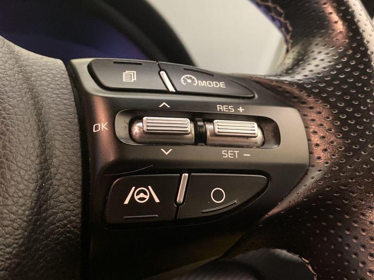 Kia STONIC Photo bsapi-555291b83f7c47667a5e48e4bf24d5d2b8108190.jpg
