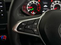 RENAULT Clio Photo 17