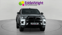 TOYOTA HILUX Photo 1