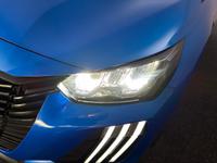 PEUGEOT 208 Photo 37
