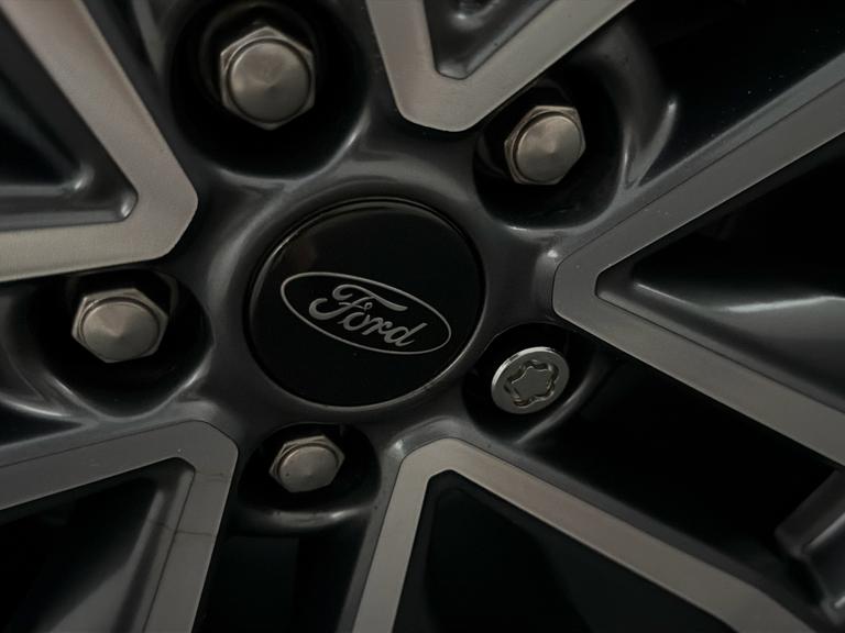 FORD Kuga Photo bsapi-568403852e24ef639f344a436e8af23863aac6b6.jpg