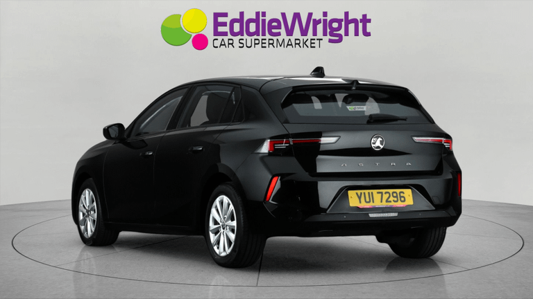 VAUXHALL Astra Photo bsapi-5699ef1845b33fa8b686cf47ef46e6750f03d0e0.jpg