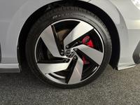 Volkswagen GOLF Photo 14