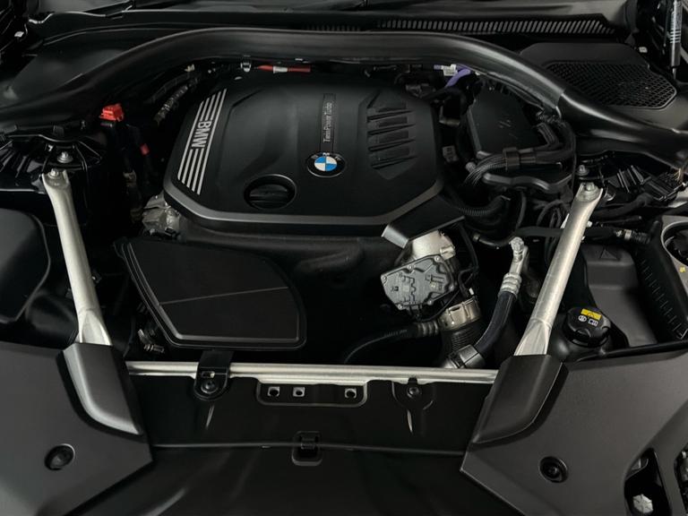 BMW 5 Series Photo bsapi-577e898b278728047bf147455fcc12a86216652c.jpg