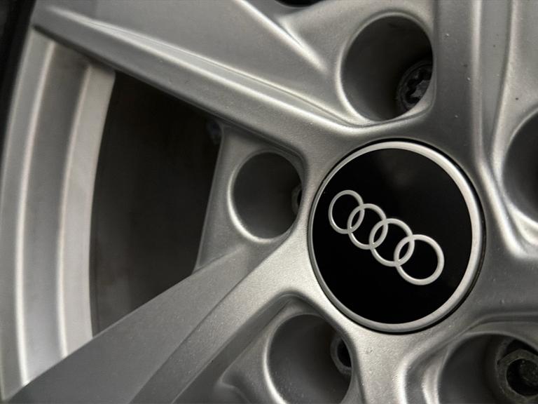 AUDI A4 Photo bsapi-57d91a84d29f7392462966148de281ec465c9454.jpg