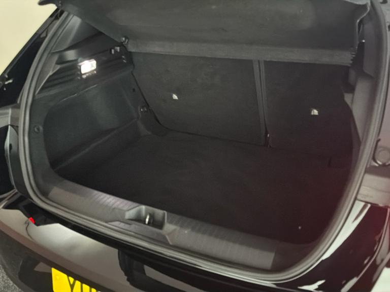VAUXHALL Astra Photo bsapi-583a294e0c1aa05685a439fecf5cb64e355d1c8e.jpg