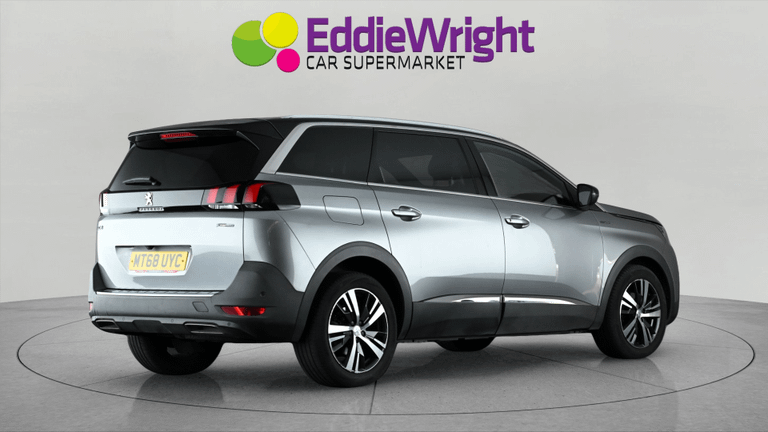 PEUGEOT 5008 Photo bsapi-599059b82d246247a795d1bc42de5317c2f1846c.jpg