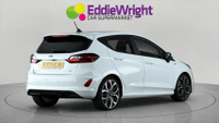 FORD FIESTA Photo 1