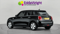 MINI Hatch Photo 4