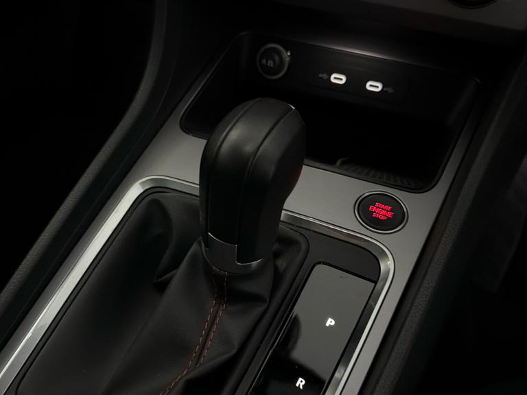 SEAT ATECA Photo bsapi-5c57b6f4991fc2e1b63caf12691e59c35f44aa0a.jpg
