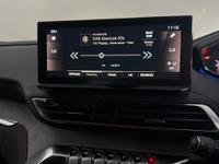 PEUGEOT 5008 Photo 9