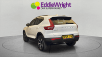 VOLVO XC40 Photo 1