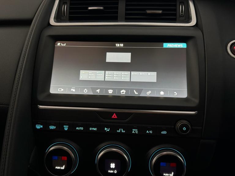 JAGUAR E-PACE Photo bsapi-5de7d6abddbd078fadb680d00331b0c44d25d1be.jpg