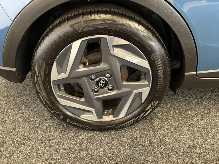 HYUNDAI BAYON Photo bsapi-5df9c8e3326607ccf6fb03c5e5da2c5f04330428.jpg