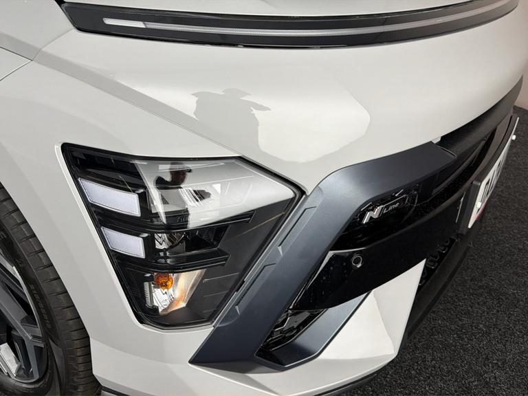 HYUNDAI Kona Photo bsapi-5e767eeec01d9804b3dc2e0d8a2781aab6efe93d.jpg