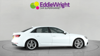 AUDI A4 Photo 7