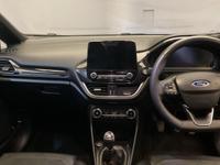 Ford FIESTA Photo 4