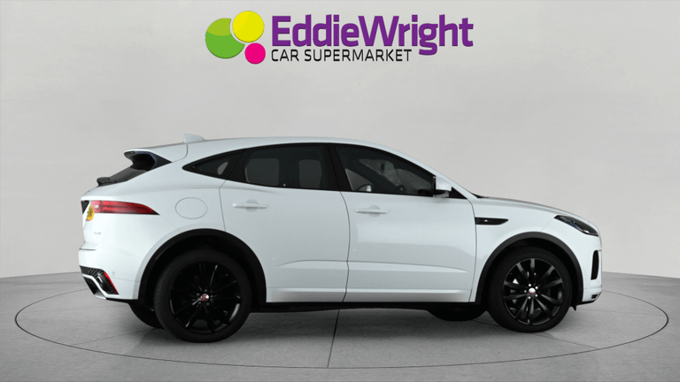 JAGUAR E-PACE Photo bsapi-613f5f845c2acc415e67184f28f6401f65c9a4dd.jpg