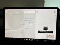 TESLA Model 3 Photo 11