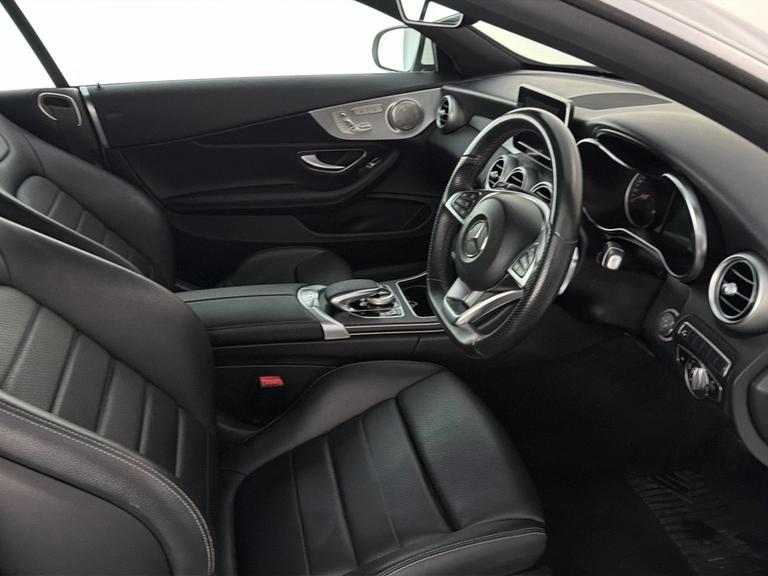 Mercedes-Benz C Class Photo bsapi-62dff954d47031850481cb6b555715ee555e2f92.jpg
