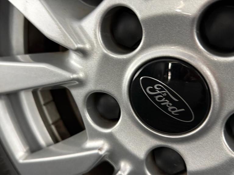 FORD Tourneo Connect Photo bsapi-6344a4ad774c27f6f3c13fcf552095948dea975d.jpg