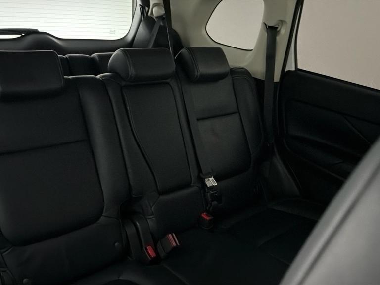 MITSUBISHI Outlander Photo bsapi-6446ea08c5a17f885ee9ae3091b6bbb288e433dc.jpg
