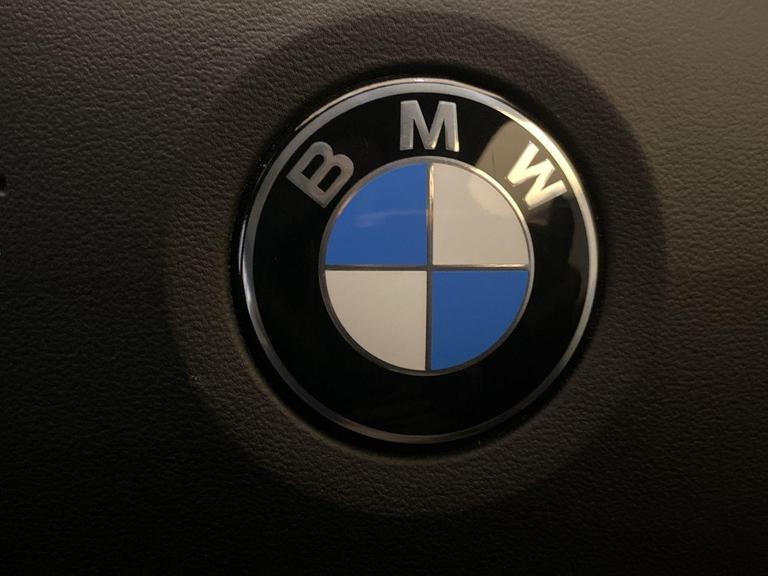 BMW 3 SERIES Photo bsapi-64a5bbba303553b64c3c4963e5404f486a536d2d.jpg
