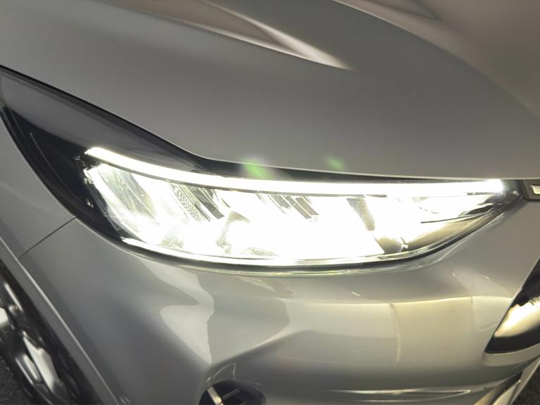Ford KUGA Photo bsapi-656880539df44080ccdf6867463cd3c8ed92304f.jpg
