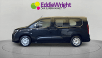 VAUXHALL COMBO LIFE ELECTRIC Photo 2