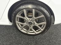 Ford FIESTA Photo 21