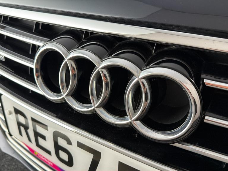 AUDI A7 Photo bsapi-6771f23909ceca275c80538878014ff40d942a1e.jpg