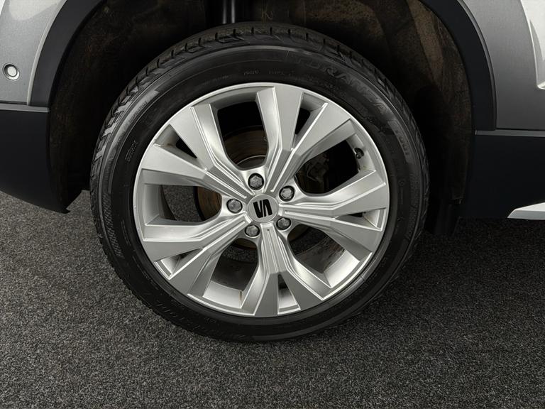 SEAT ATECA Photo bsapi-67f62126279fc57dd5c0dc9d613500fd0e35f820.jpg