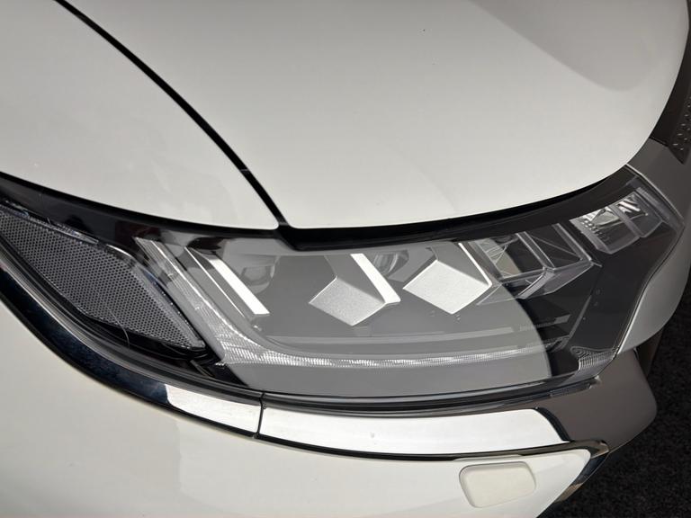 MITSUBISHI Outlander Photo bsapi-680abf2002ab67eeee408bc7fee9e24e1515cd59.jpg