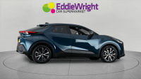 TOYOTA C-HR Photo 7