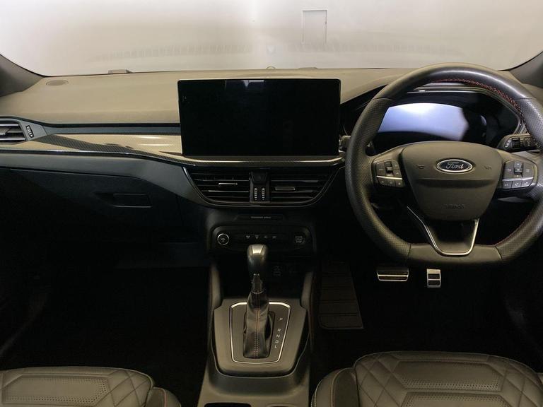 Ford FOCUS Photo bsapi-6887b6a80aae76a6909c62a461298e2a8cfeba4f.jpg