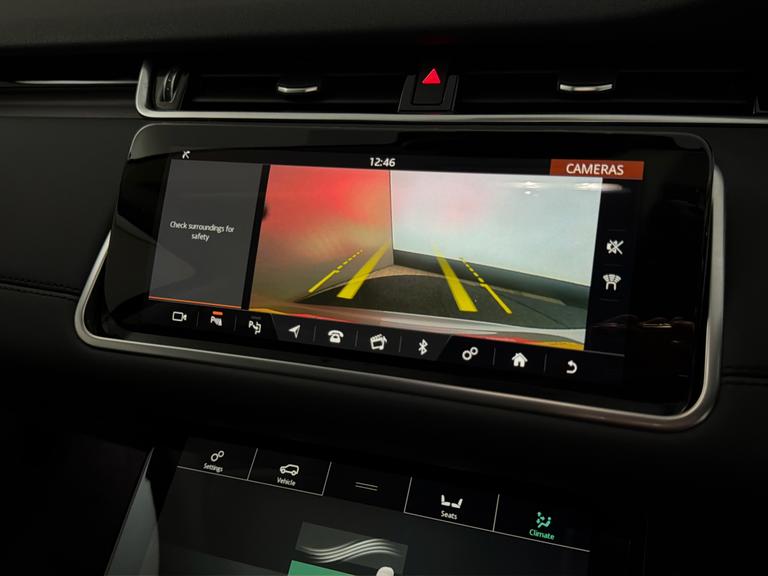 LAND ROVER Range Rover Evoque Photo bsapi-68f97f780bc24b3db1c19fba077a7bf500ece73b.jpg