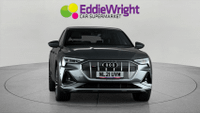 Audi E-Tron Photo 1