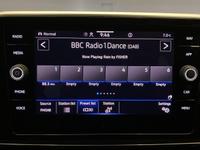Volkswagen T-ROC Photo 10