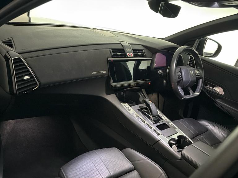 DS Automobiles 7 Crossback Photo bsapi-69c35b1c0ff04c636c35c147b9e74d92fde07f61.jpg