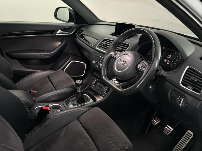 Audi Q3 Photo bsapi-69eaa598d61d6676140c3c154bb5a4c54140cc8d.jpg