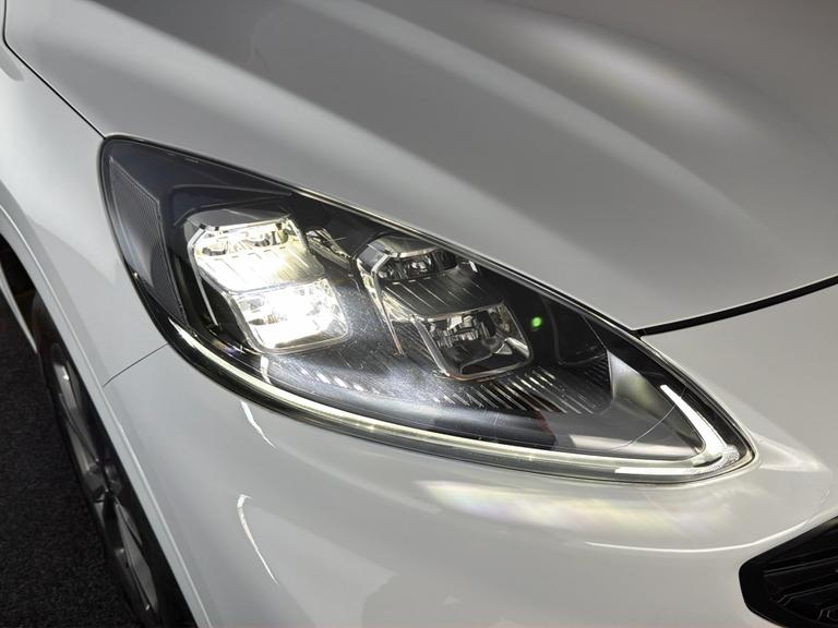 FORD KUGA Photo bsapi-6a5c33ed87940f17b89dcaf2cd005a0a938a17b0.jpg