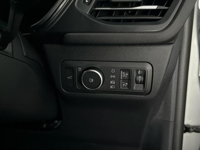 Ford KUGA Photo bsapi-6b6e793de094287d9e047ff5a3170d96babdfe26.jpg