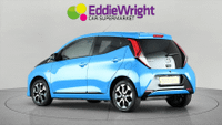 TOYOTA Aygo Photo 4