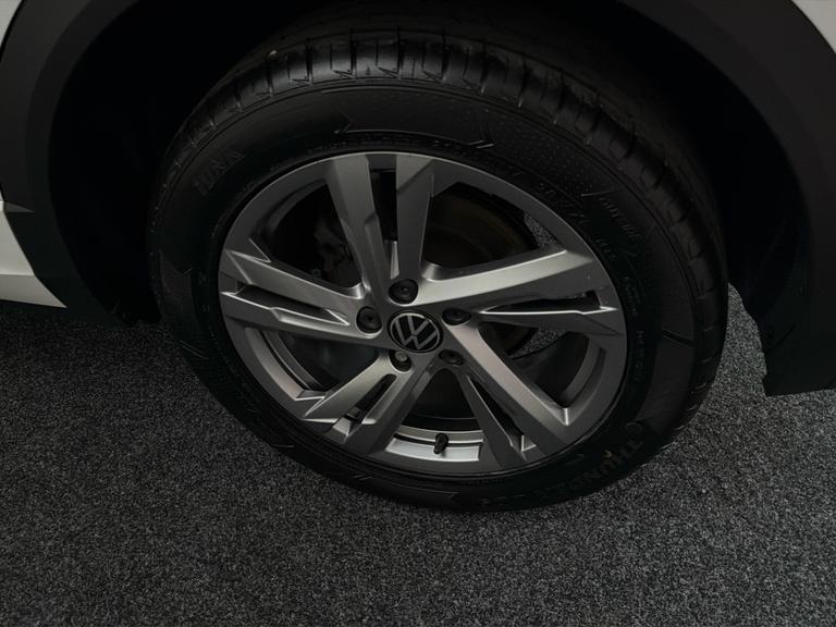 Volkswagen T-Roc Photo bsapi-6dfa421c6ca805e25e31173348036d80903d8ee6.jpg