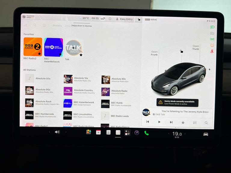 TESLA Model 3 Photo bsapi-6e91580a0cb04bec233989205d481b1213655ae1.jpg