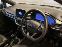 Ford FIESTA Photo 3